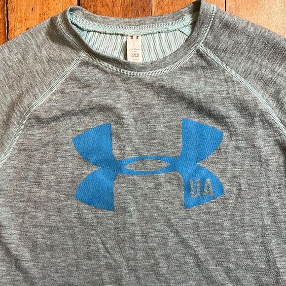 Under Armour Girls size L Long Sleeve Cold Gear Fitted Tshirt - Picture 2 of 4